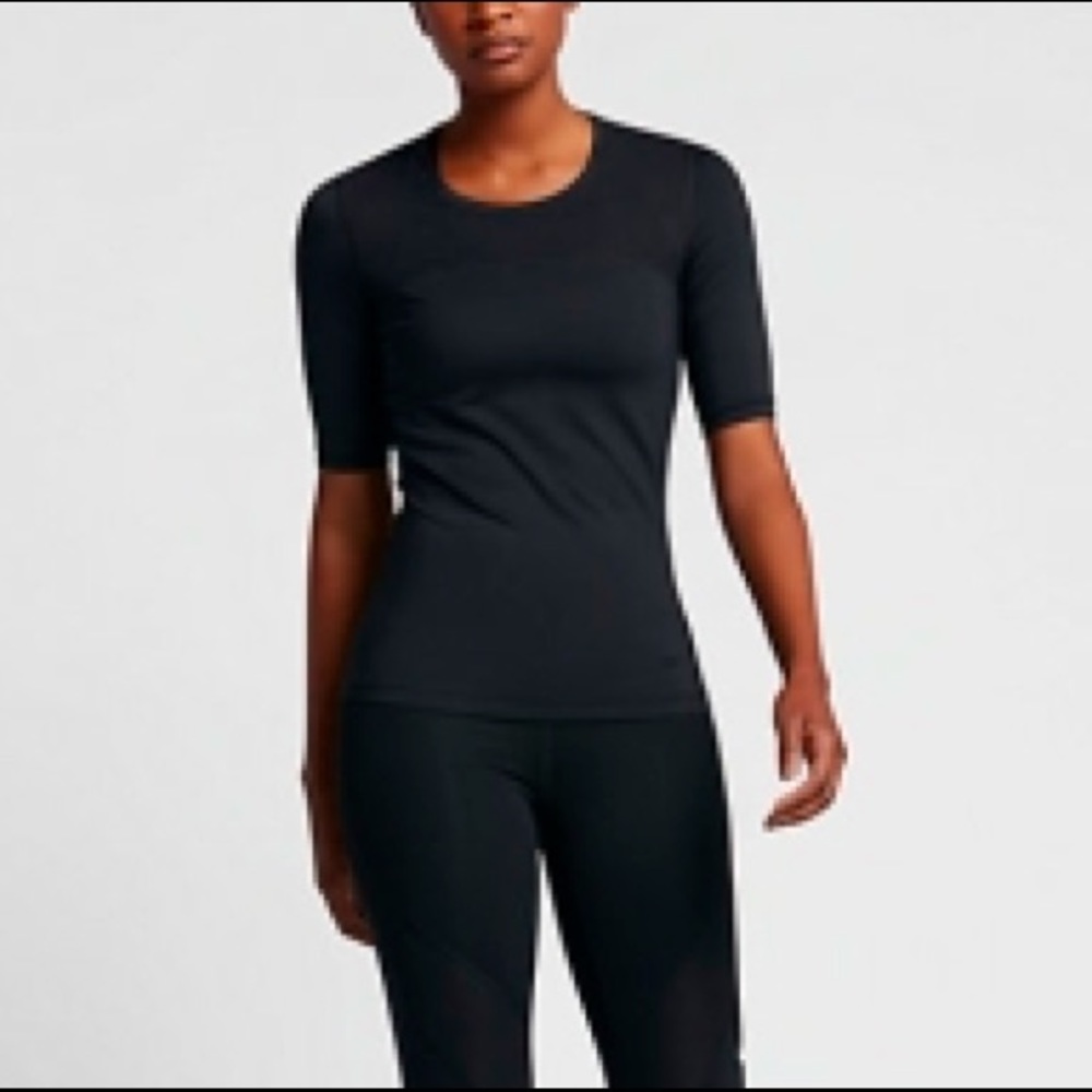✨NIKE HyperCool Women's Short Sleeve Training Tops